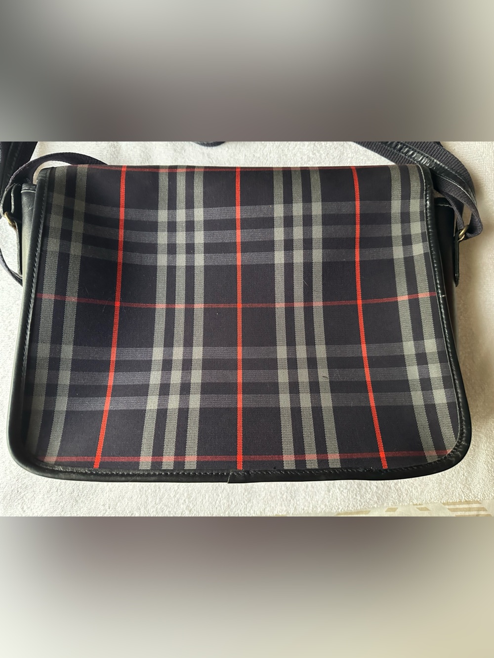 Burberry Nova Check Messenger Crossbody Bag Navy Leather Canvas Laptop Bag - Picture 6 of 13